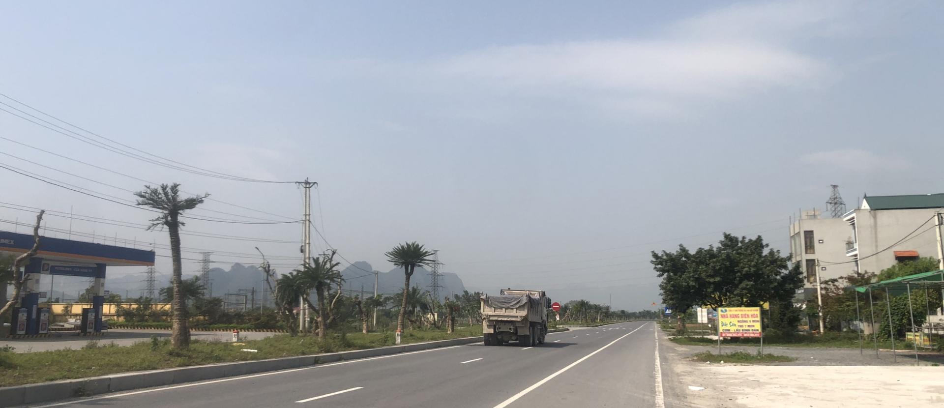 Đất đấu giá Mã Não ngay sau mặt đường T3  