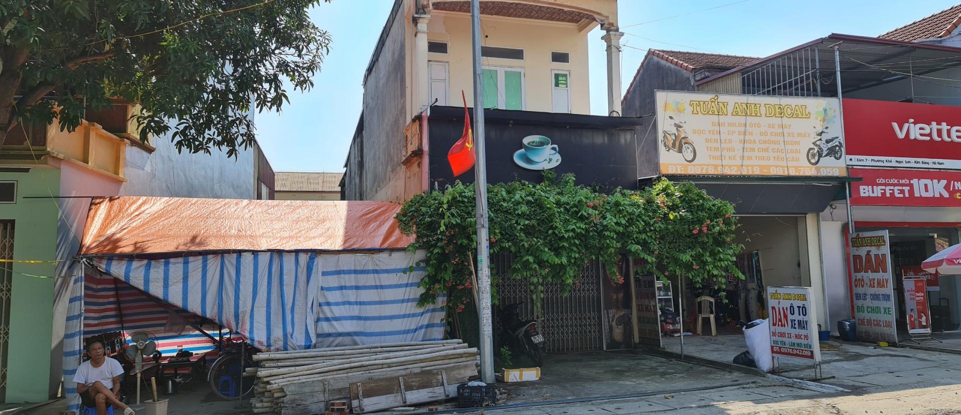 Cần bán căn nhà 2 tầng mặt đường QL21B  