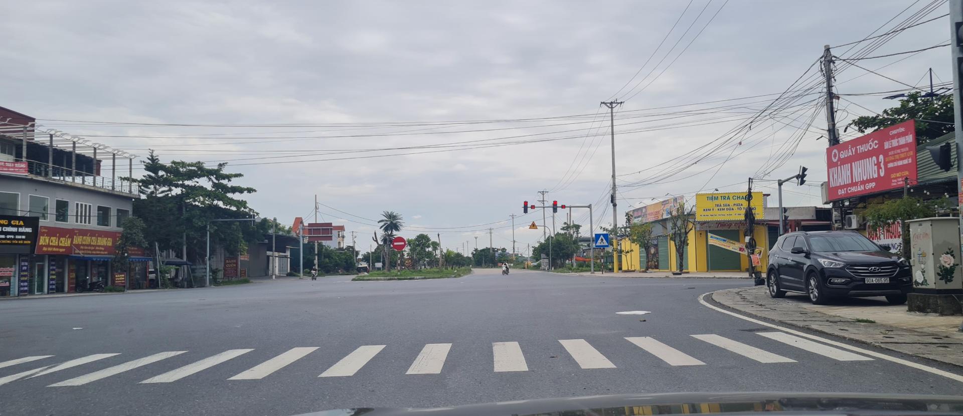 Bán Lô Đất Mặt Đường  T3 Đường đi Du Lịch Tam Chúc Ba Sao   