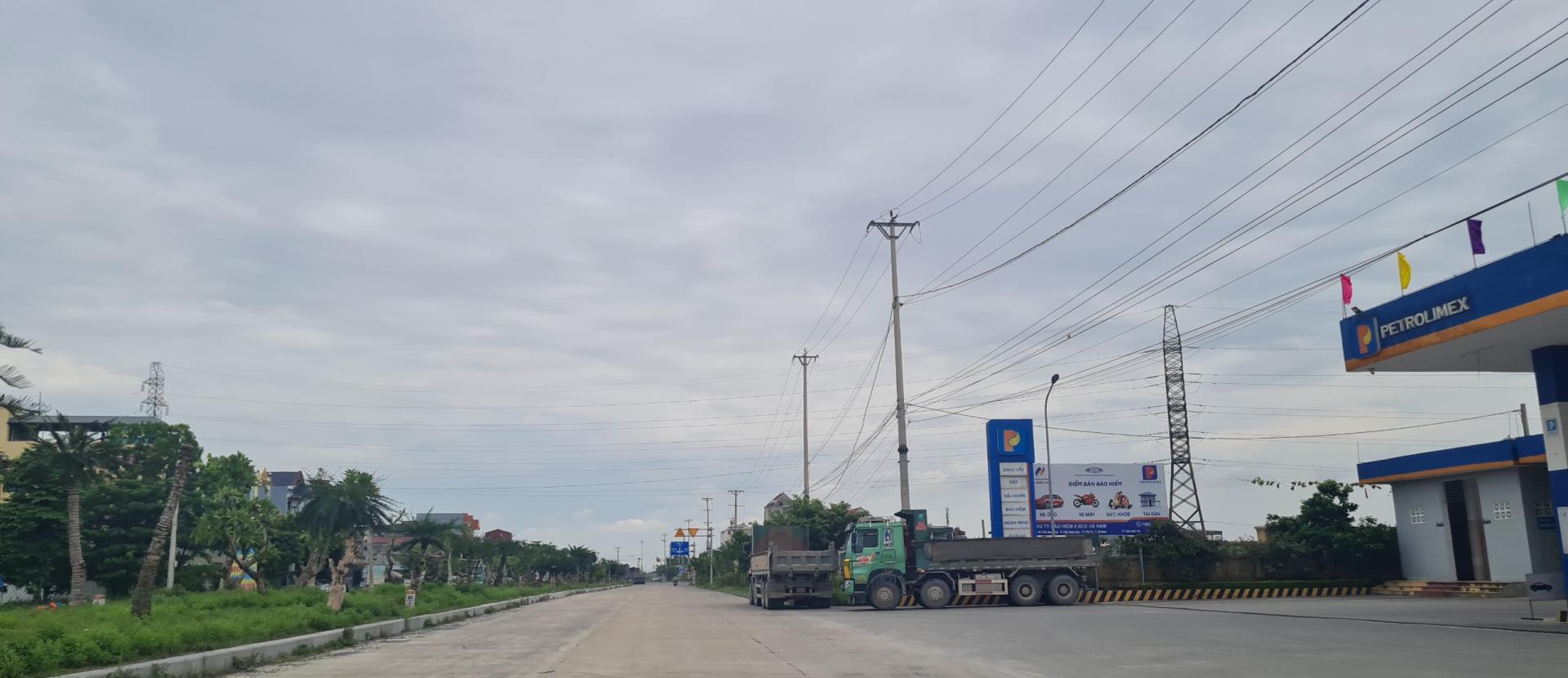 Bán Lô Đất Mặt Đường  T3 Đường đi Du Lịch Tam Chúc Ba Sao   