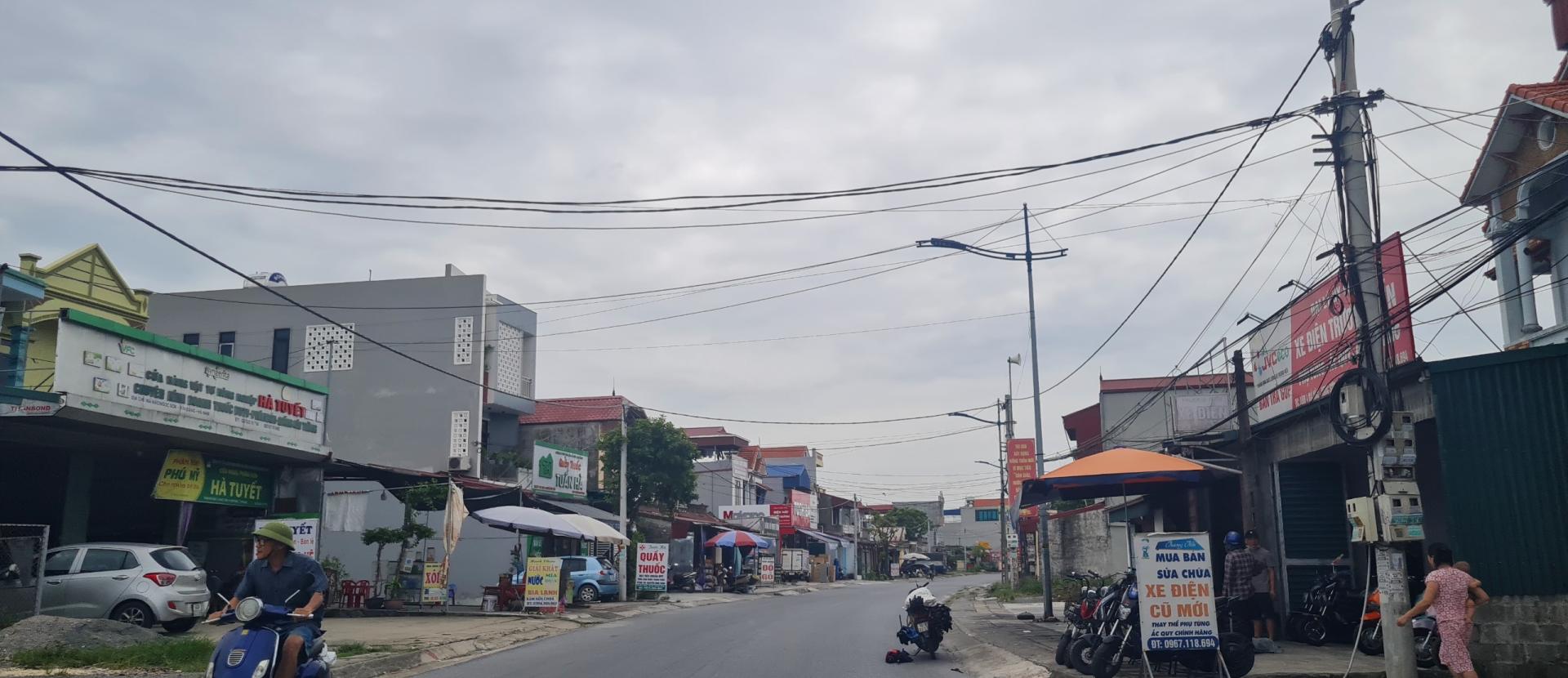 Bán Lô Đất Mặt Đường  T3 Đường đi Du Lịch Tam Chúc Ba Sao   