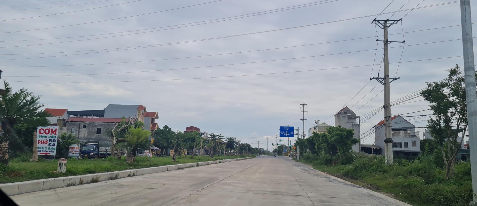 Bán Lô Đất Mặt Đường  T3 Đường đi Du Lịch Tam Chúc Ba Sao   