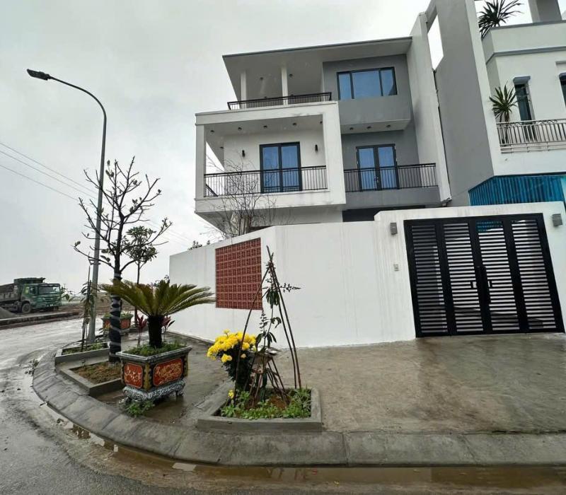 Đấu Giá Ngọc Sơn, Kim bảng , Hà Nam - vị trí sau Trường Mầm Non Ngọc Sơn nay là Phường Kim Bảng Tỉnh Ninh Bình